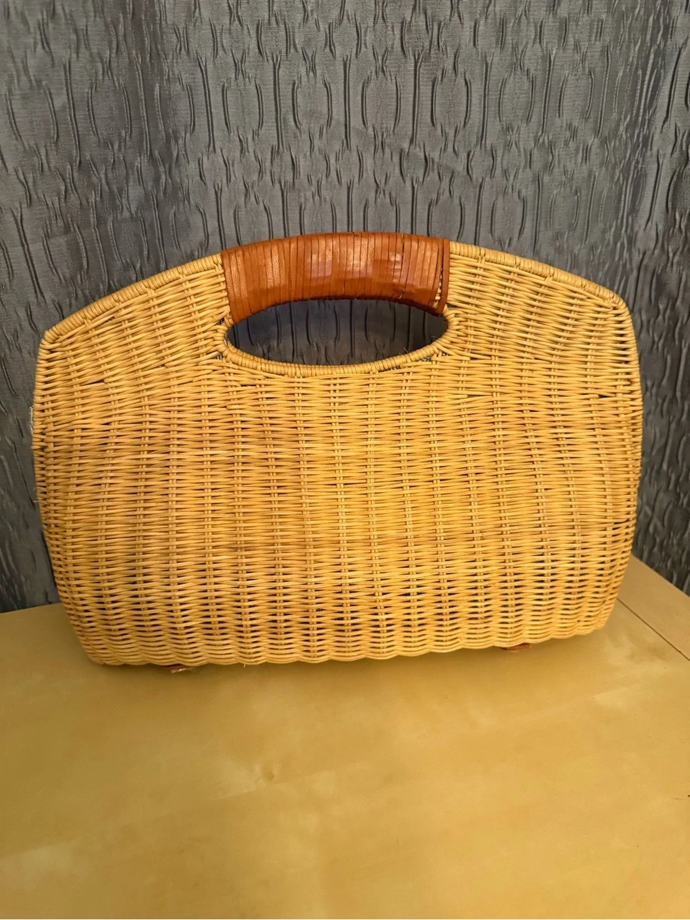 J. McLaughlin Woven Wicker Rattan Handbag Leather Handles Striped Lining - Picture 3 of 11